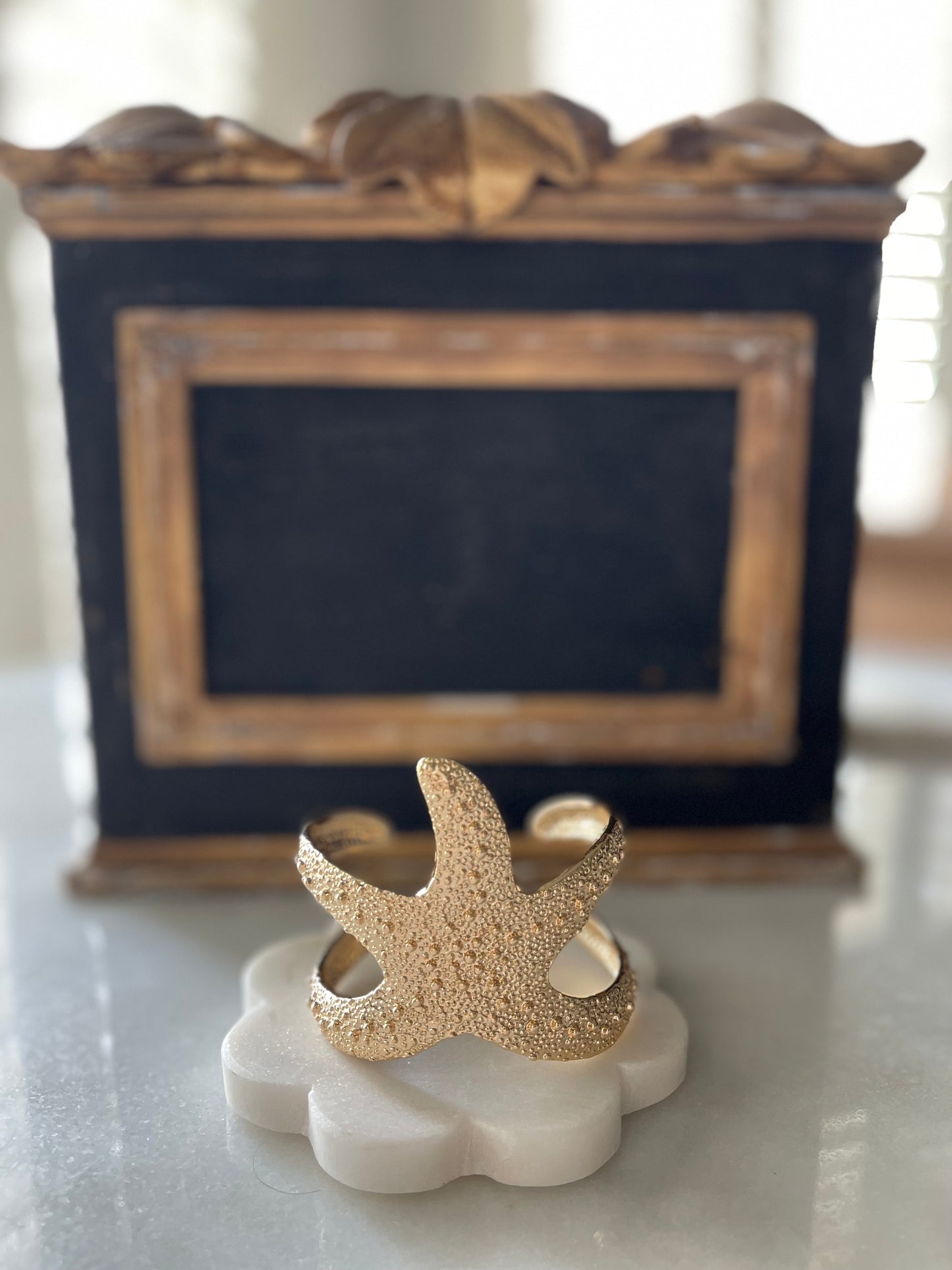 TEXTURED STARFISH CUFF