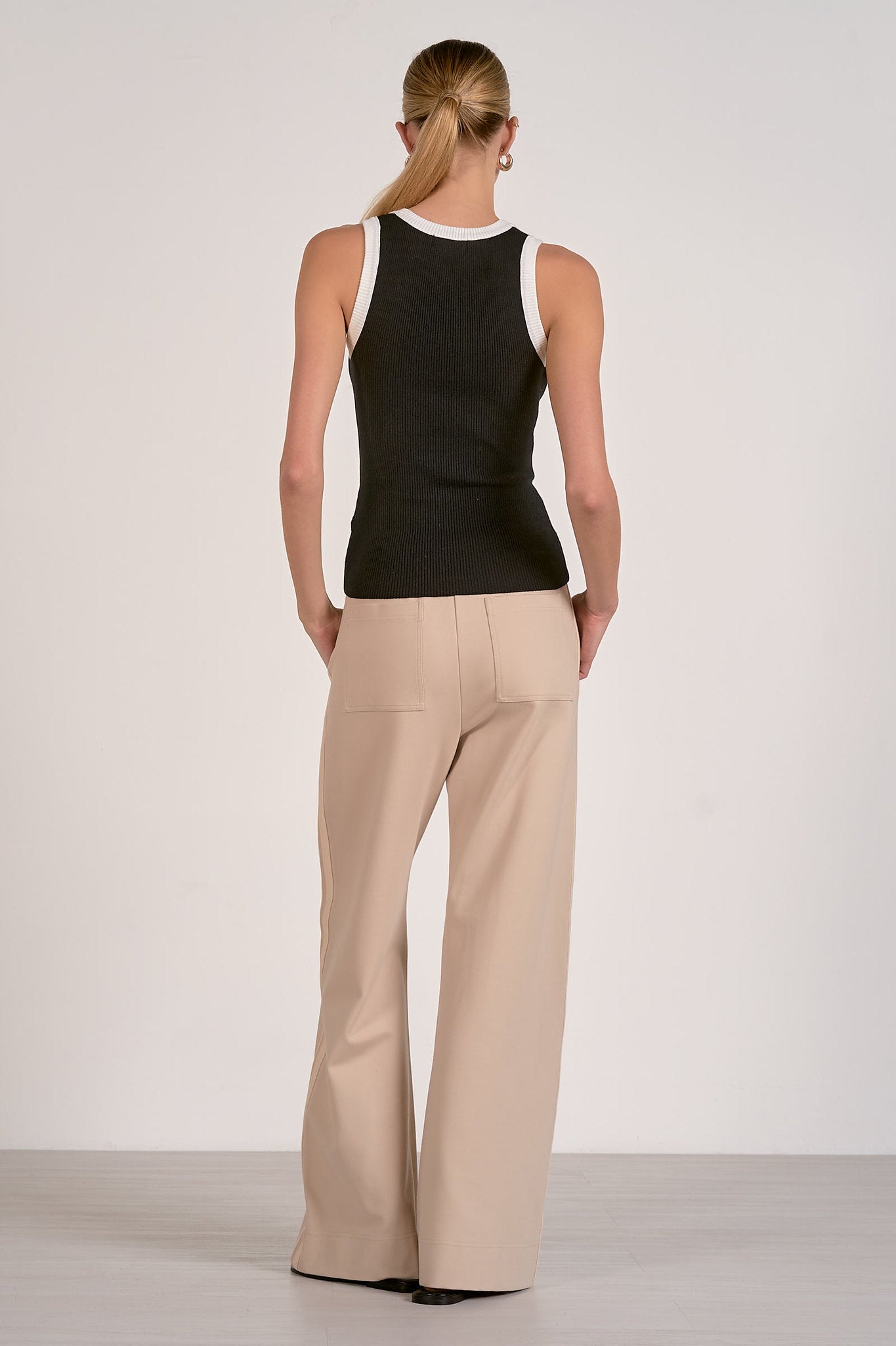 Robbie Tank - Black/White