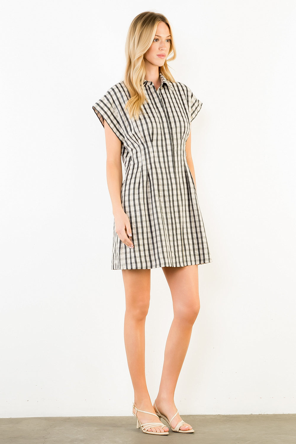Short Sleeve Checkered Pattern Dress