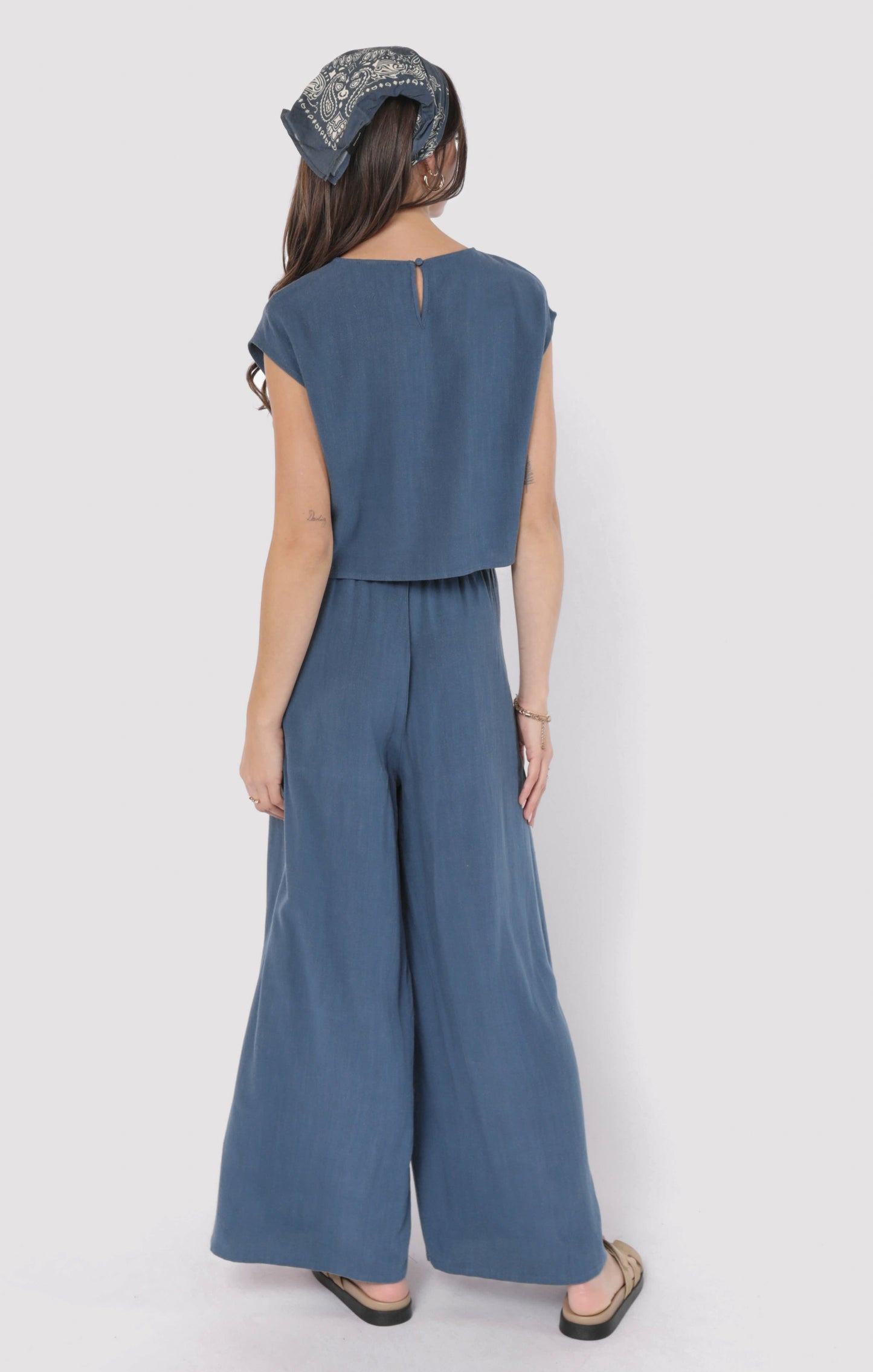 SUGARLOAF SLEEVELESS LINEN TOP - INDIGO