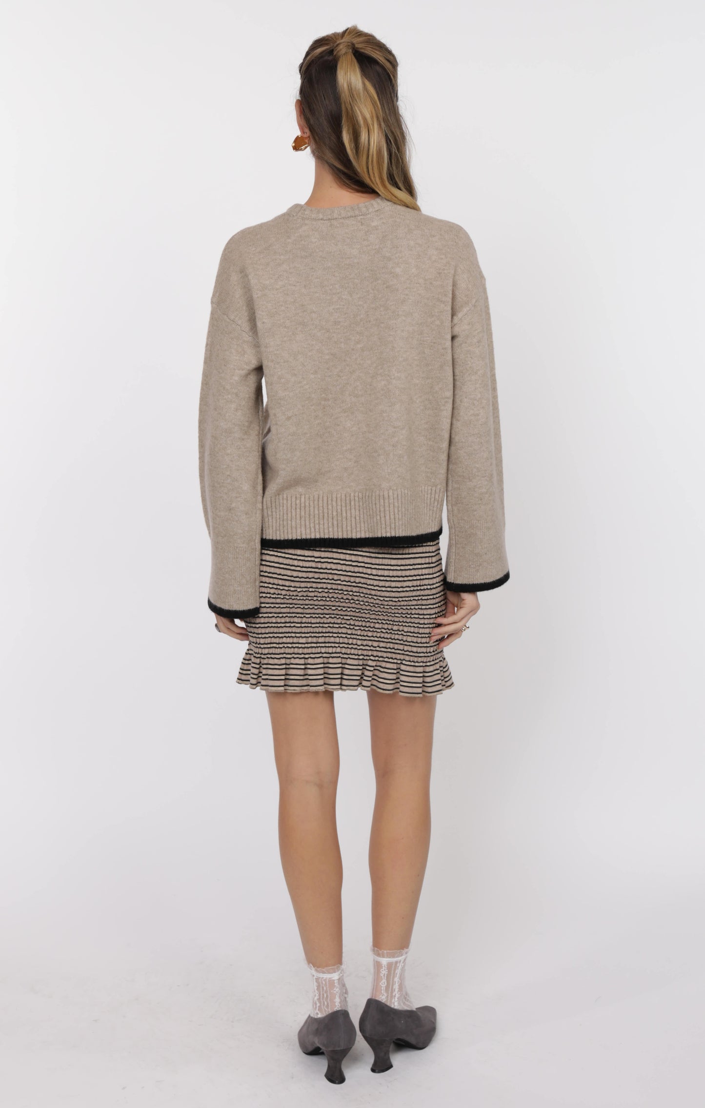 ANGELINA CUFF SLIT CREW NECK SWEATER