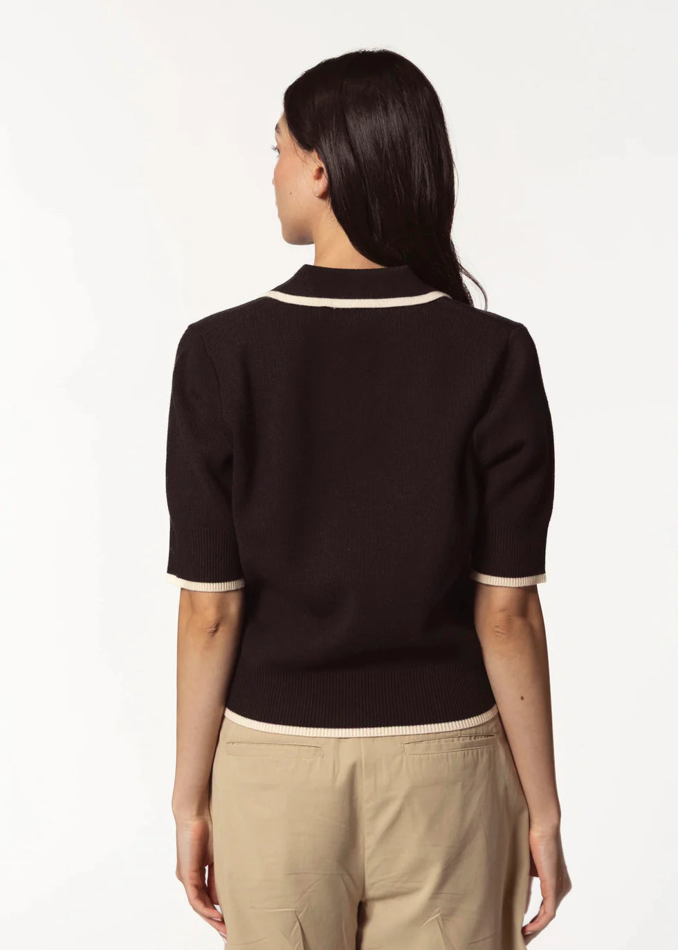 Short Sleeve Collared Knit Top