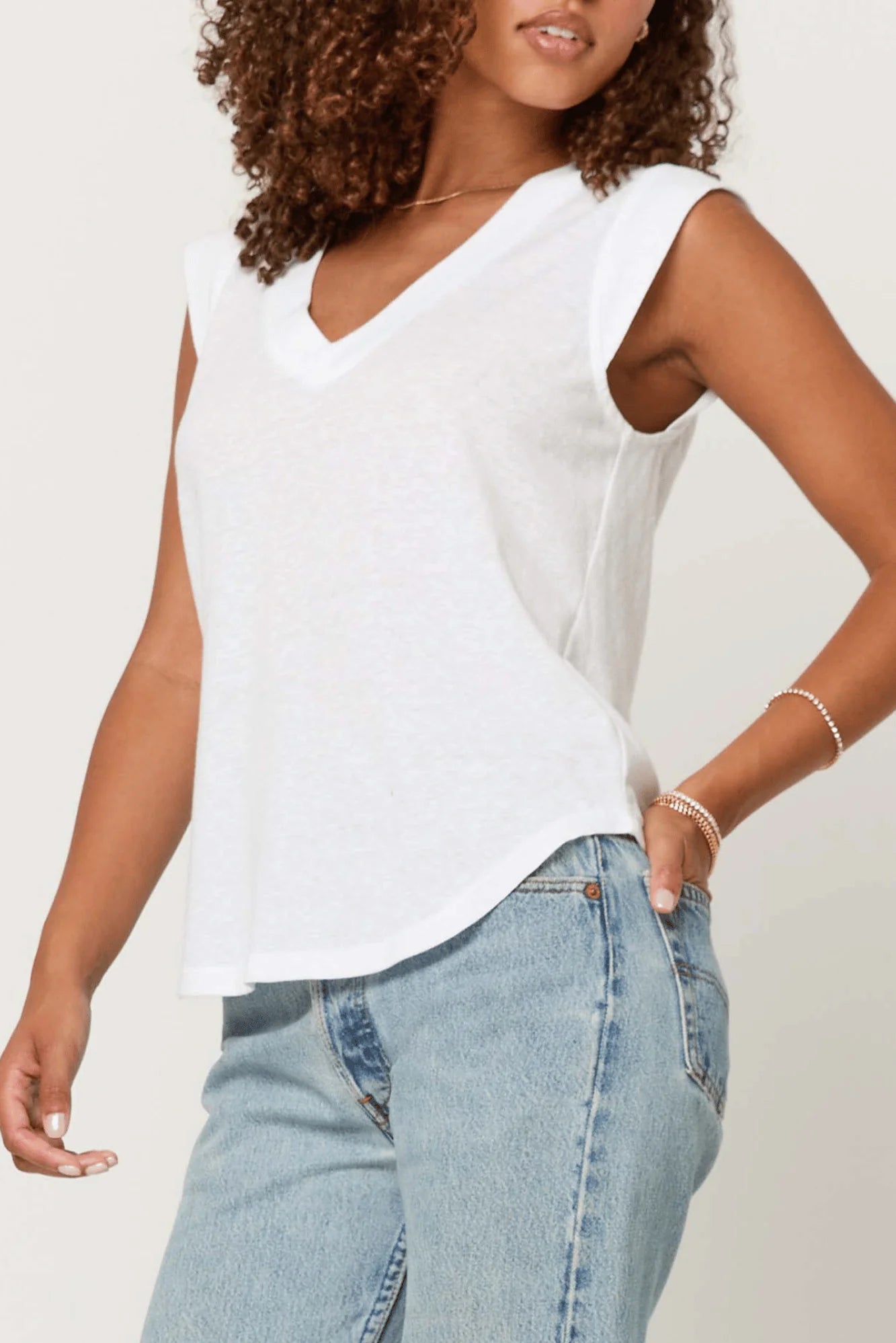 RUE V-NECK TANK - WHITE