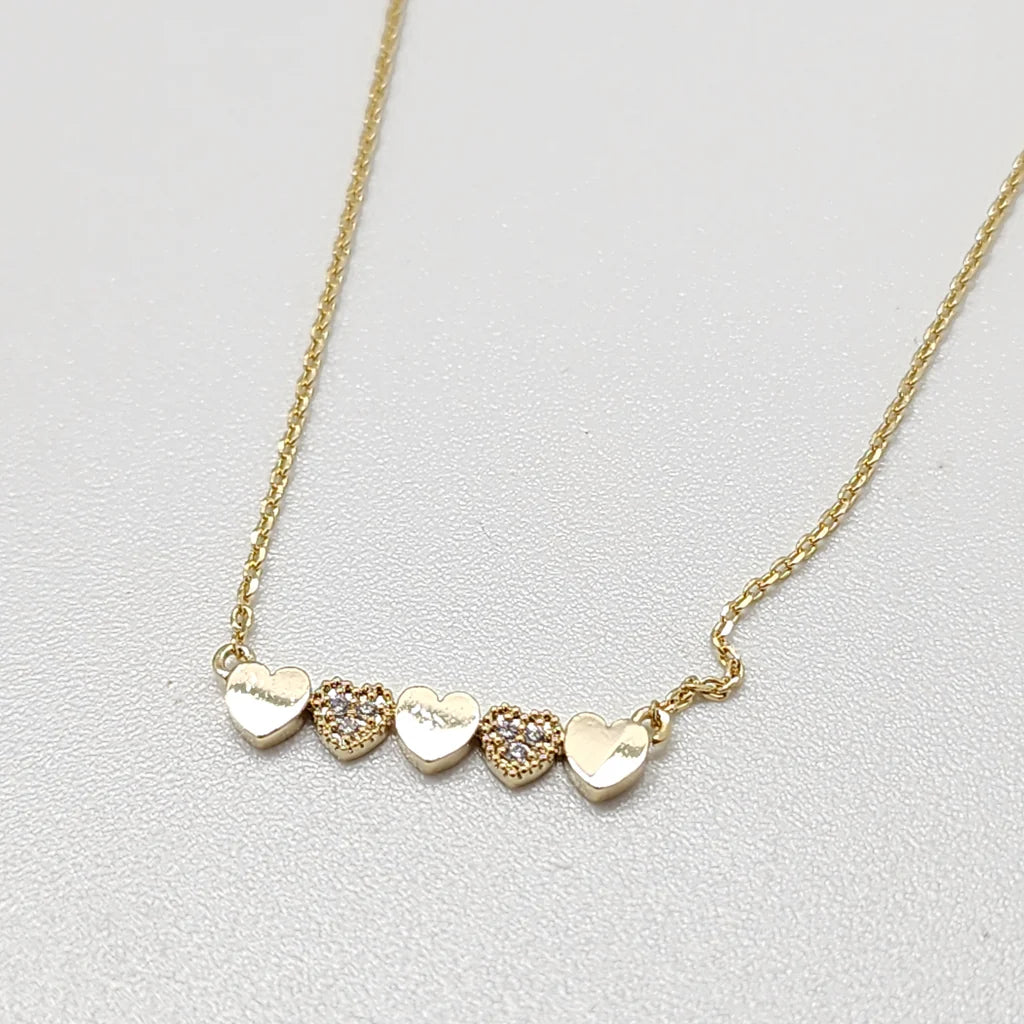 HEART BAR NECKLACE