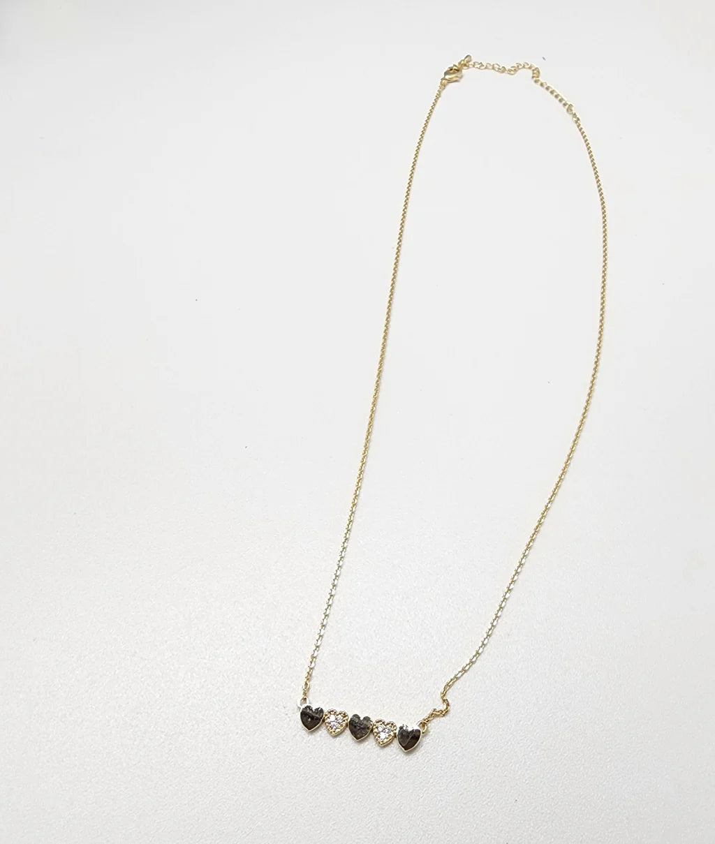 HEART BAR NECKLACE