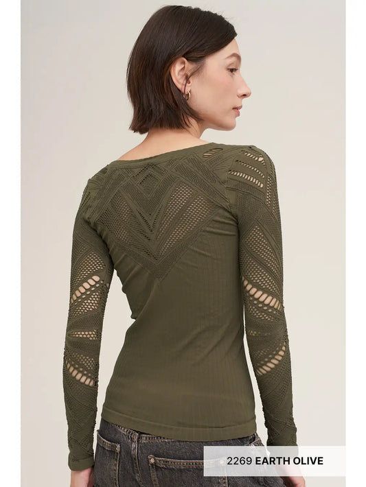 Wide Textured Long Sleeve Top