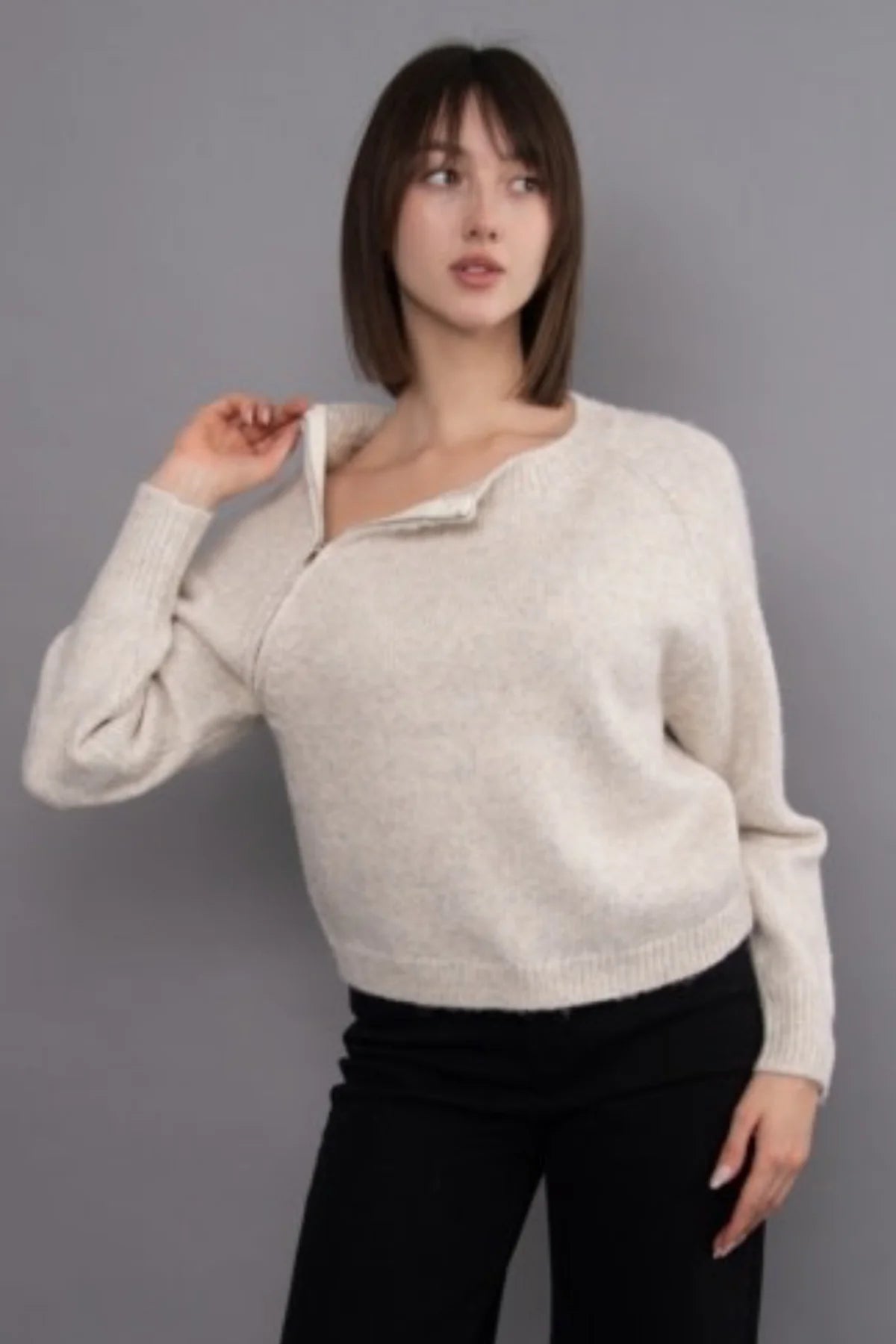 Mandisa Long Raglan Sleeve Crew Pullover