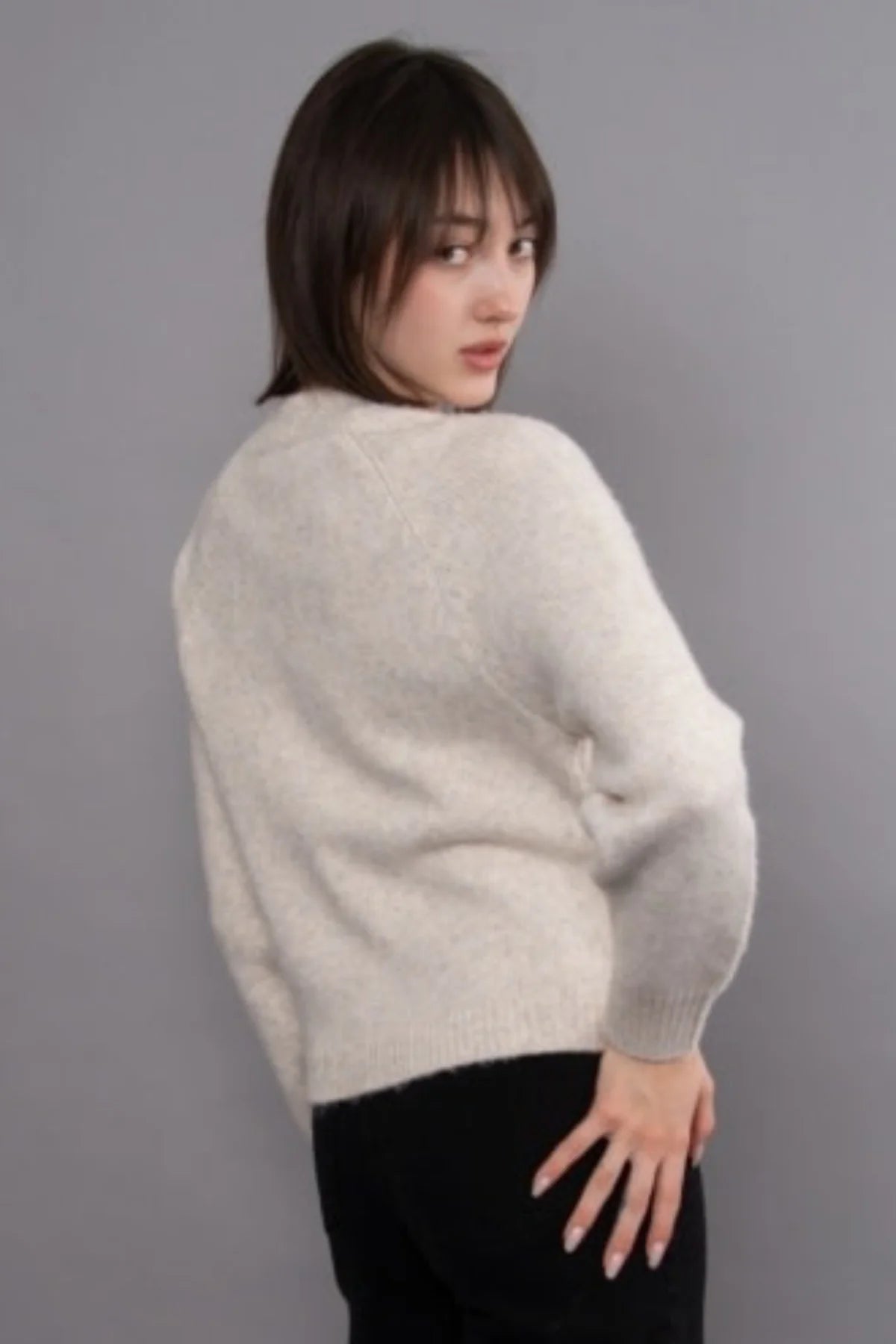Mandisa Long Raglan Sleeve Crew Pullover