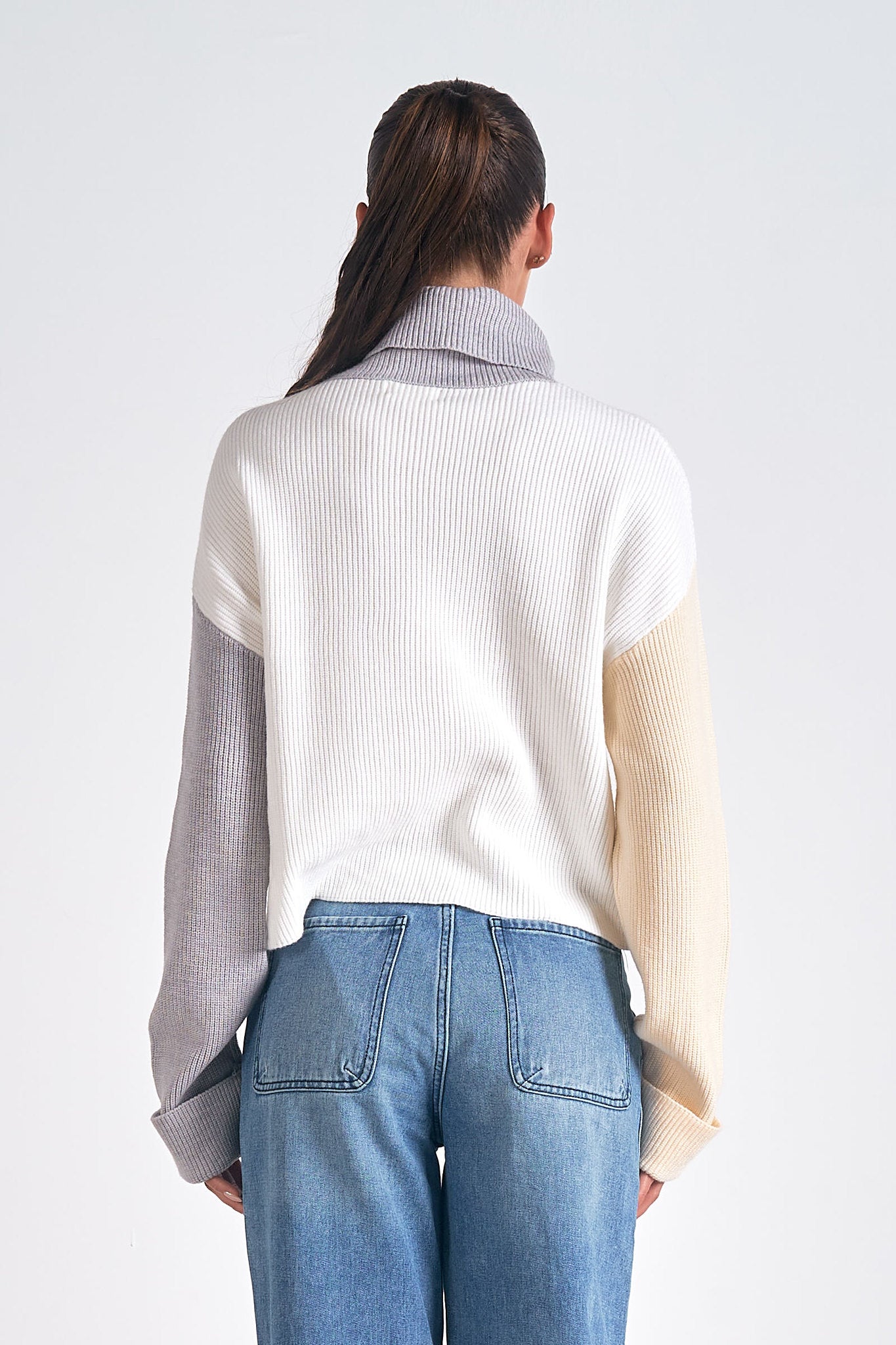 COLORBLOCK TURTLENECK SWEATER