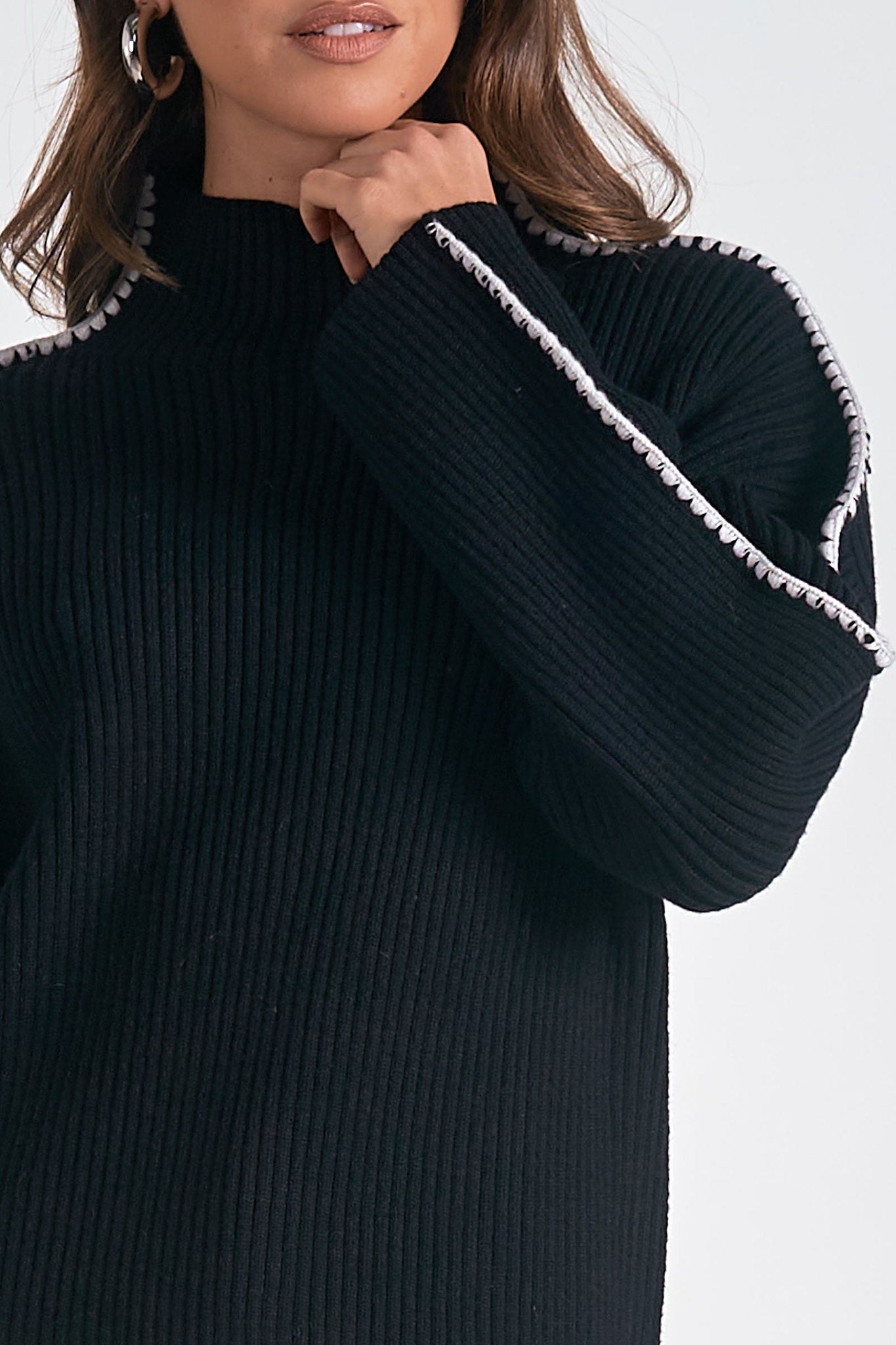 WHIPSTITCH SLEEVE SWEATER