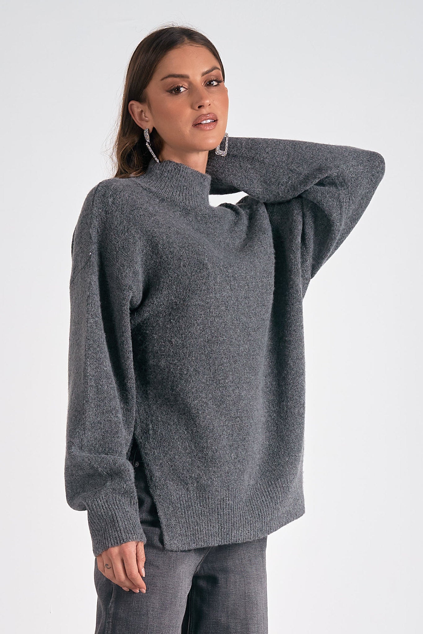 MOCKNECK SIDE SLIT SWEATER