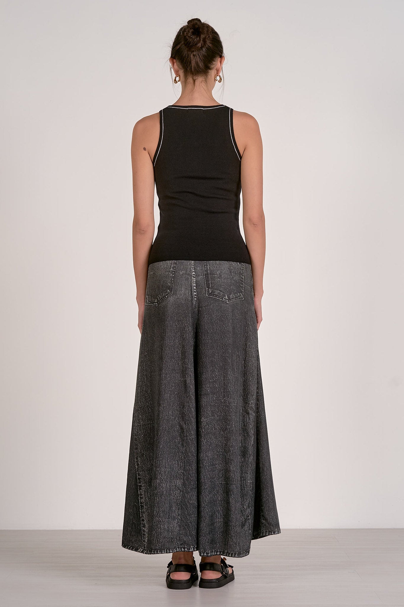 Contrast Stitch Tank Top