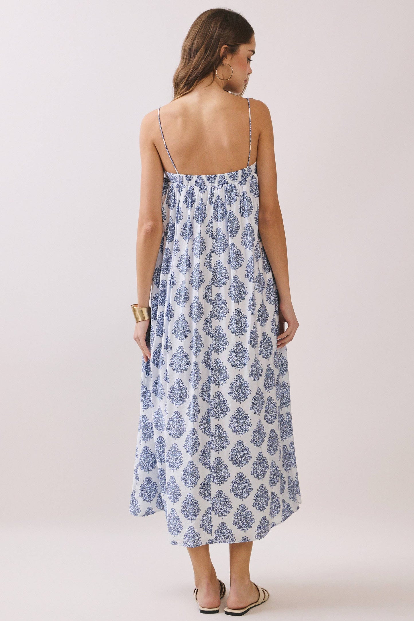 Printed Flowy Silhouette Side Pockets Maxi Dress