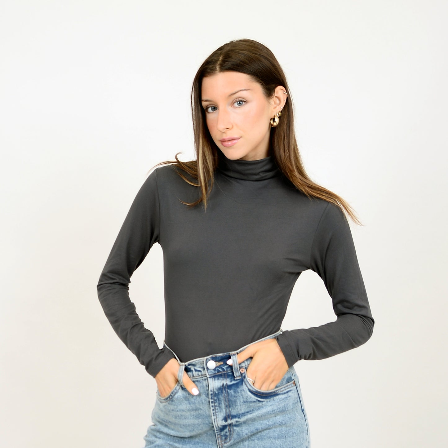 SARAH TURTLENECK - CHARCOAL