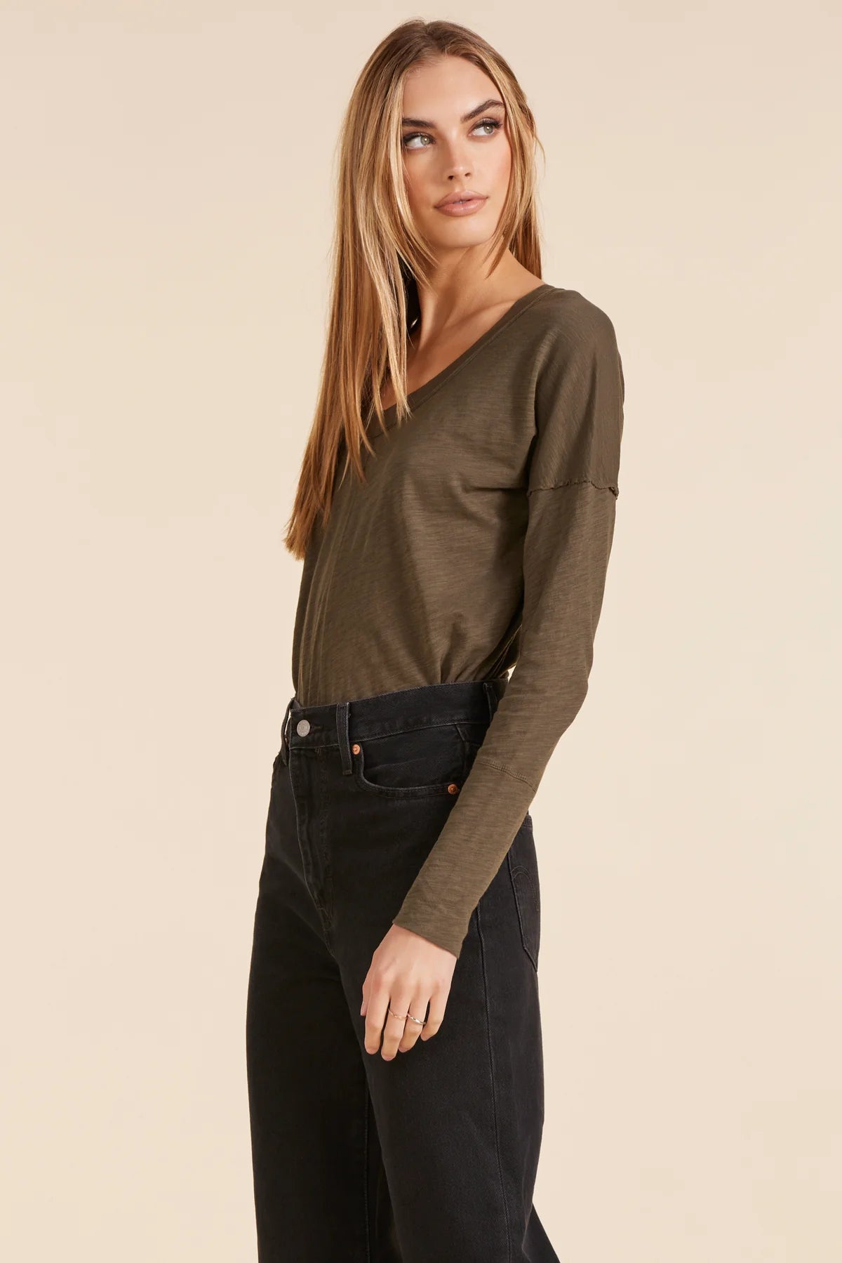 DROP SHOULDER  LONG SLEEVE TEE