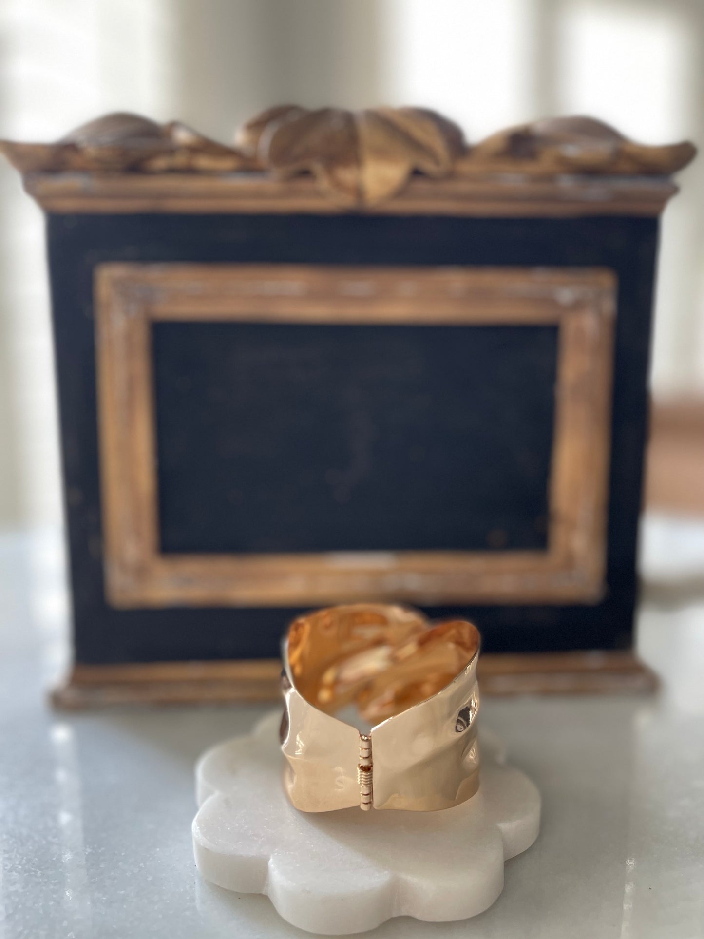 Leaf Texture Hinge Cuff