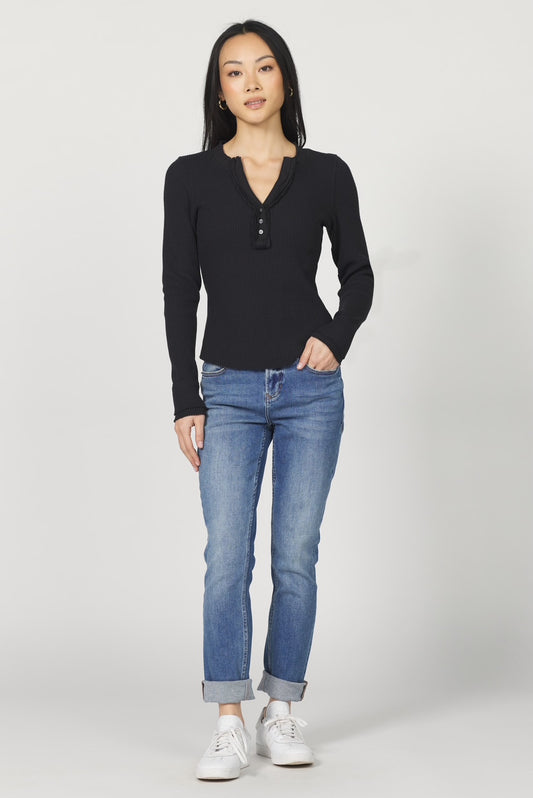 Luna V-Neck Long Sleeve Fitted Top - Black