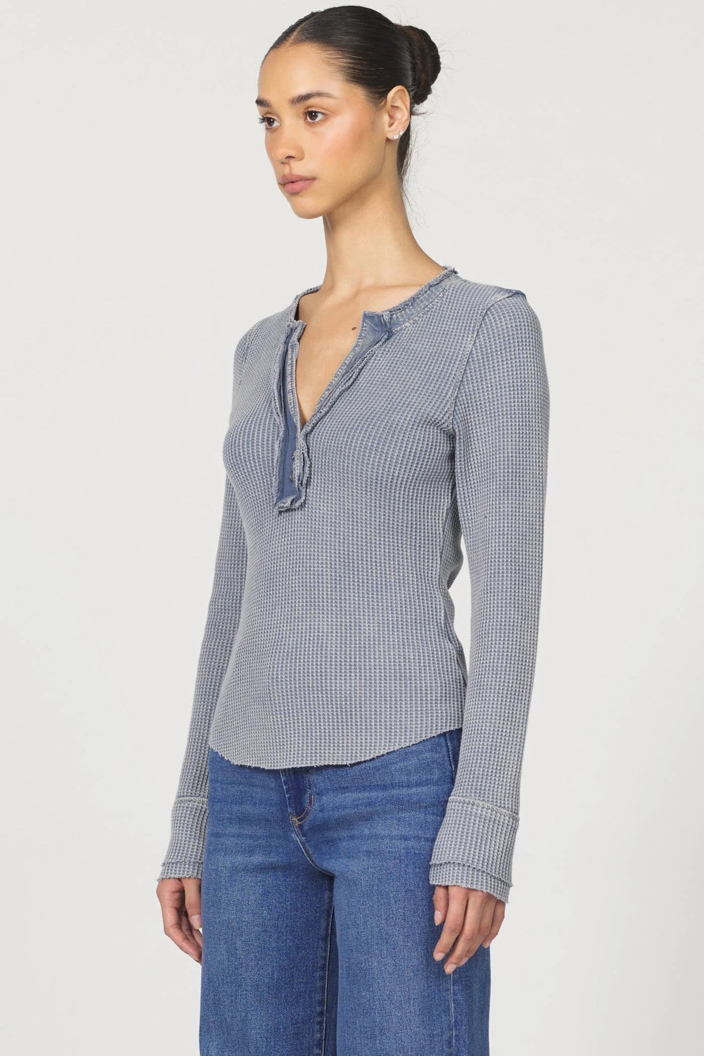 LUNA V-NECK LONG SLEEVE FITTED TOP - VINTAGE INDIGO