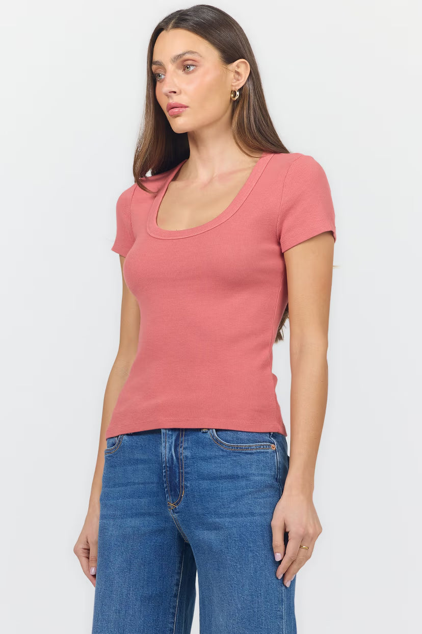 Journee Scoop Neck Ribbed Tee - Dusty Cedar