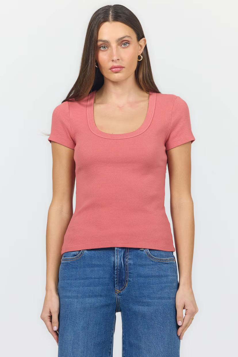 Journee Scoop Neck Ribbed Tee - Dusty Cedar