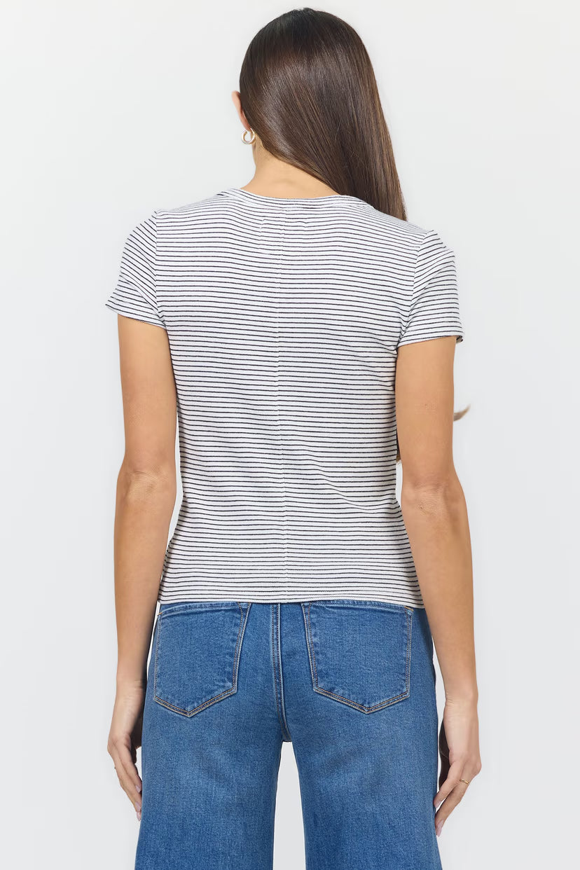 Journee Scoop Neck Ribbed Tee - Studio Stripe