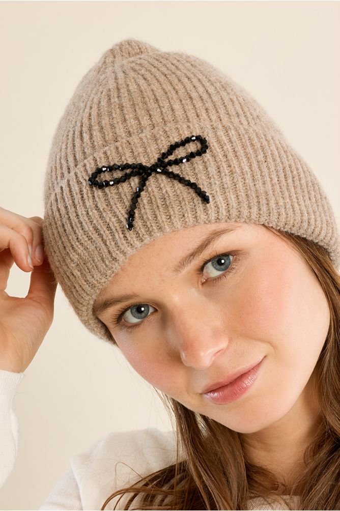 Crystal Bow Knitted Hat