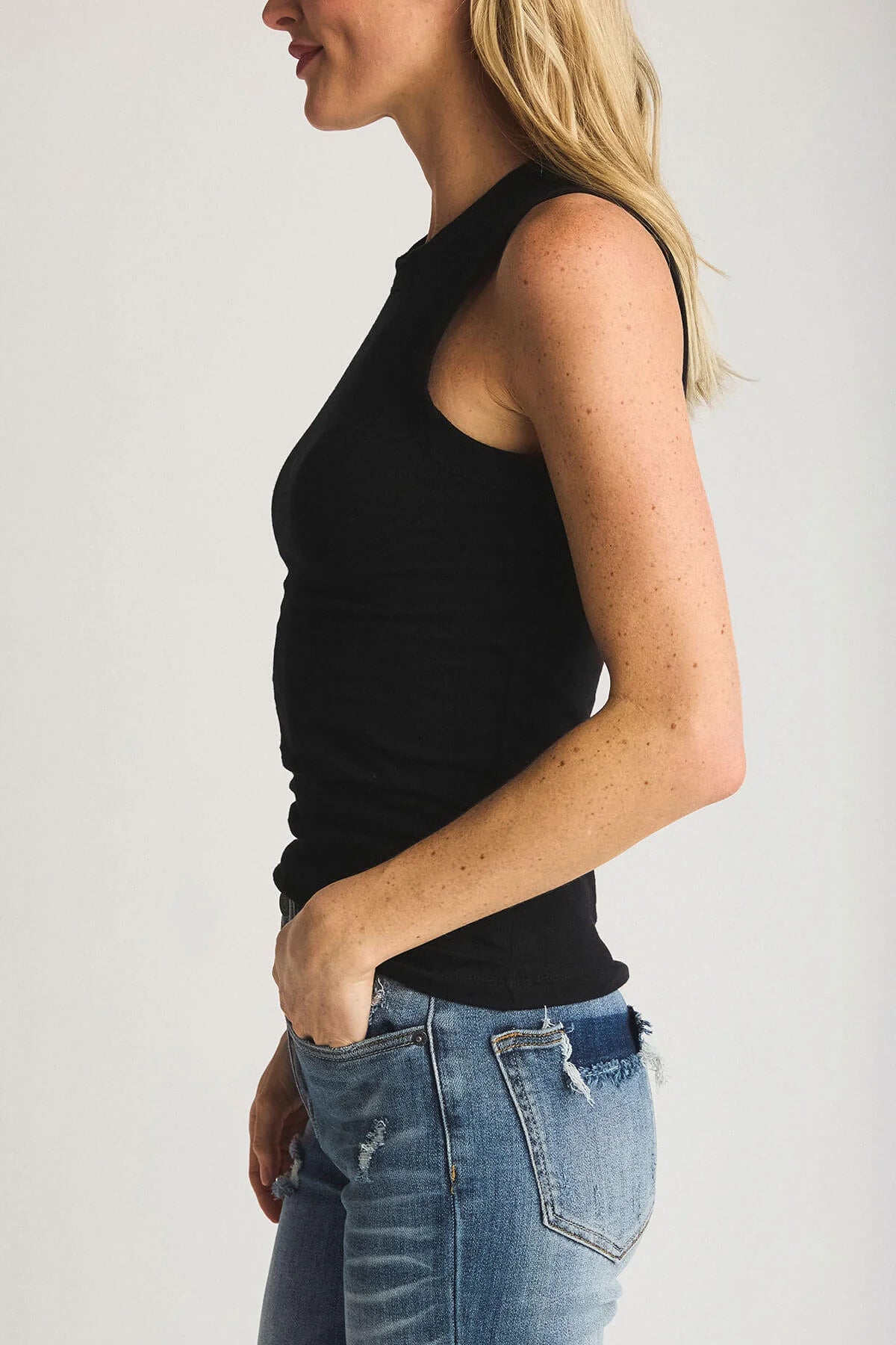 RD STYLE MARIA CREW NECK MUSCLE TANK