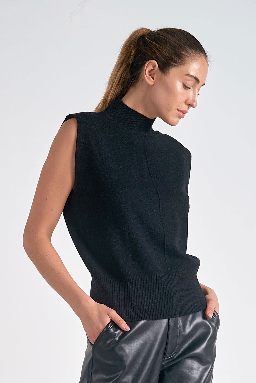 CHELCIE SLEEVELESS SWEATER