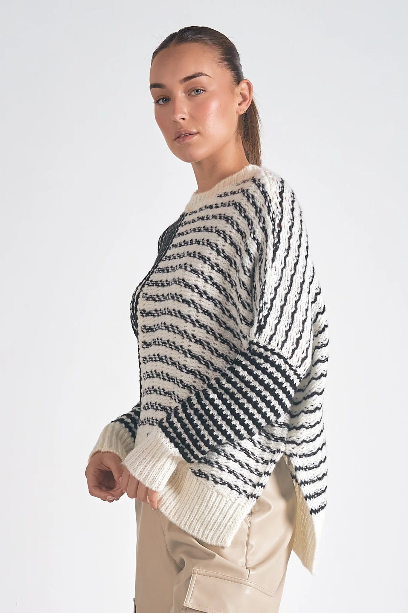 MARA SWEATER