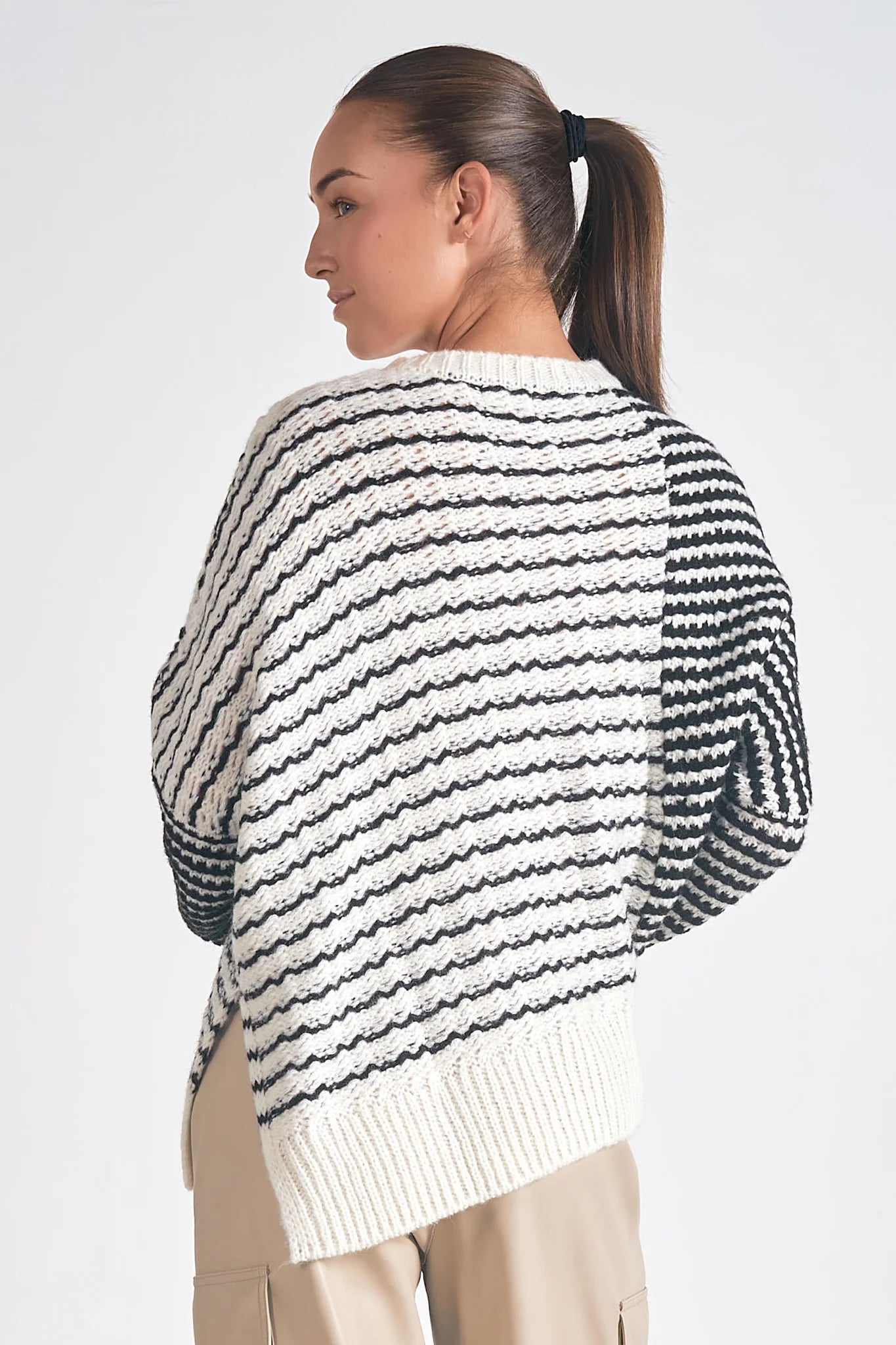 MARA SWEATER