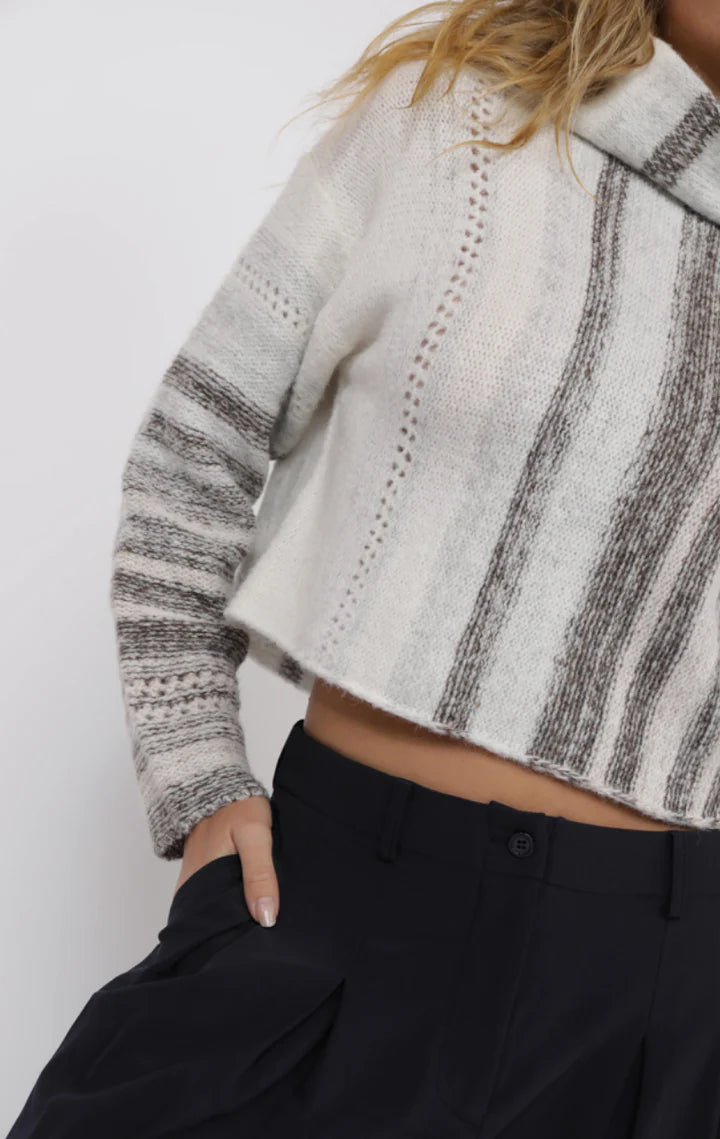 GIBSON TURTLE NECK SWEATER