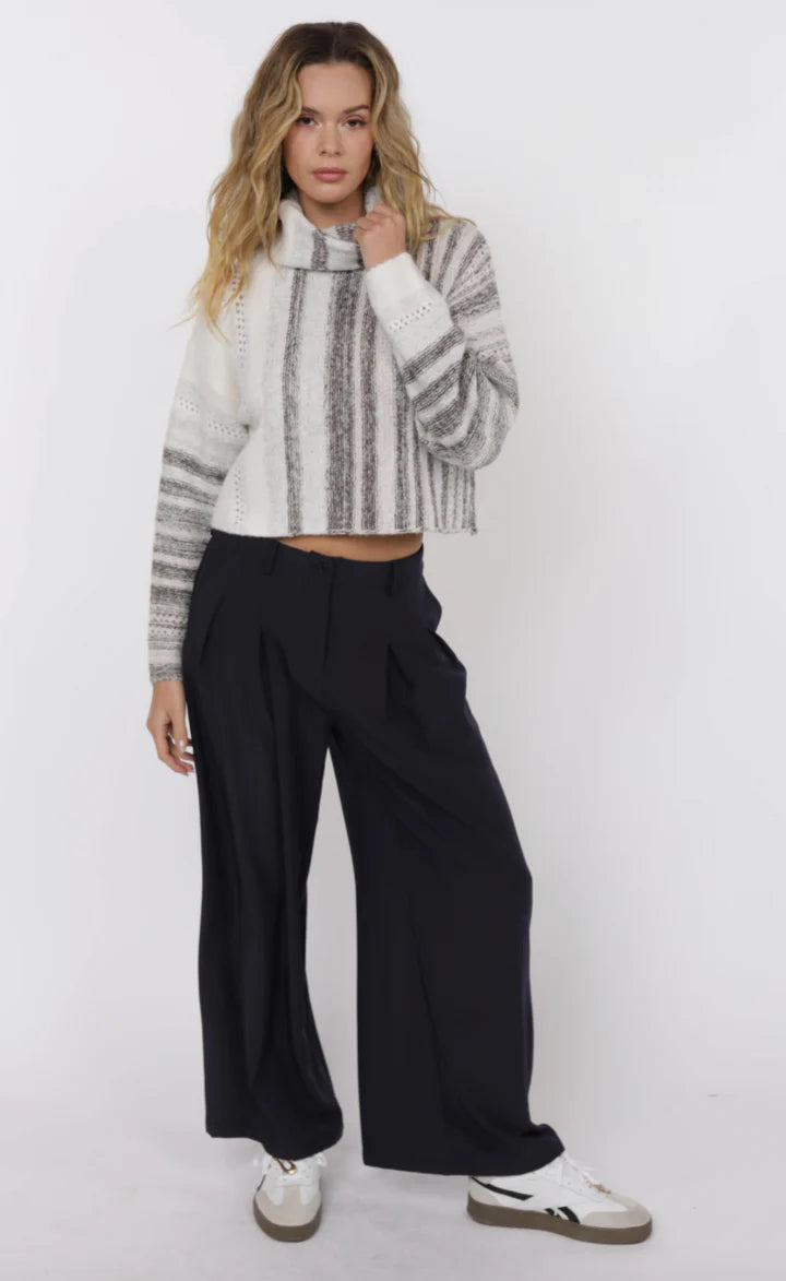 GIBSON TURTLE NECK SWEATER