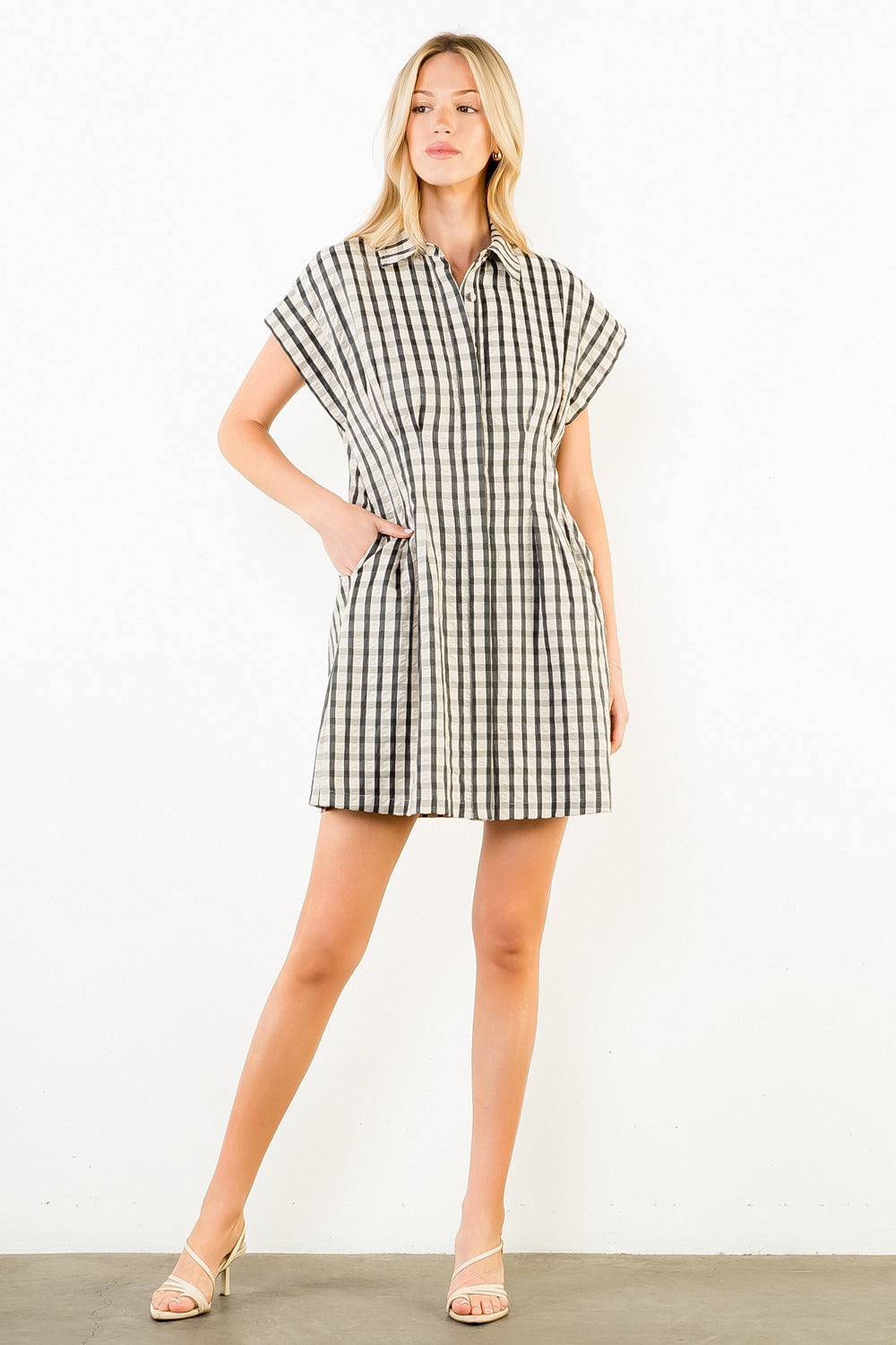 Short Sleeve Checkered Pattern Dress