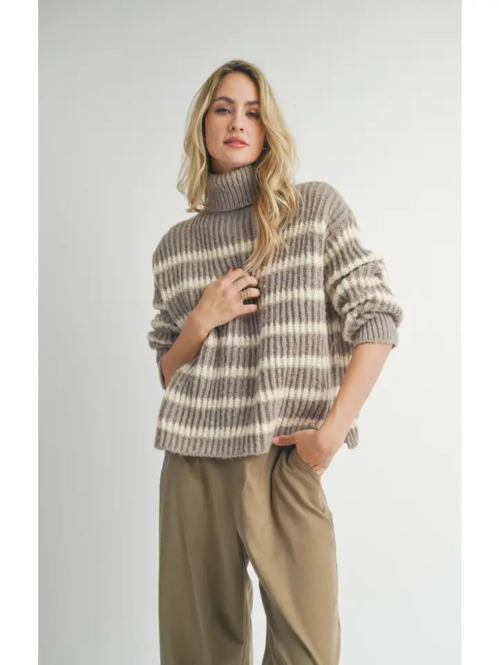 AKI TURTLENECK STRIPED SWEATER