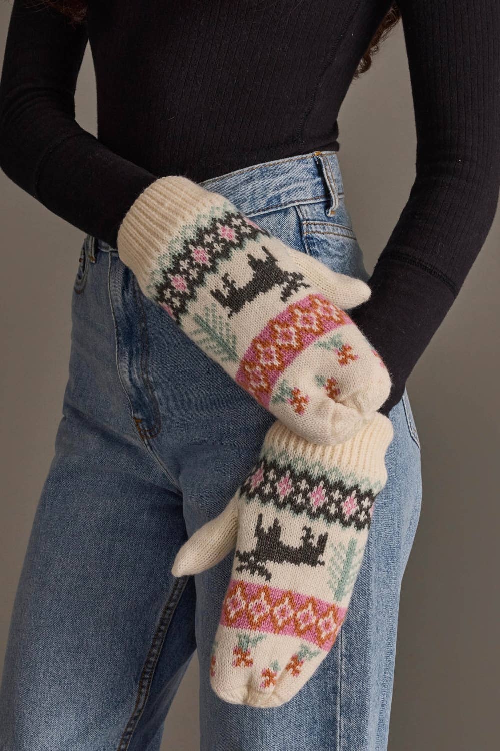Ivory Deer Winter Pattern Mittens
