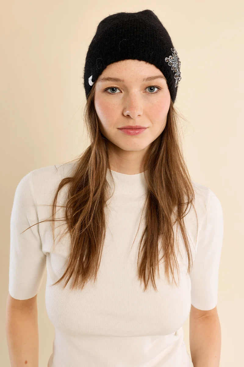 Embroidered Flower Knit Hat