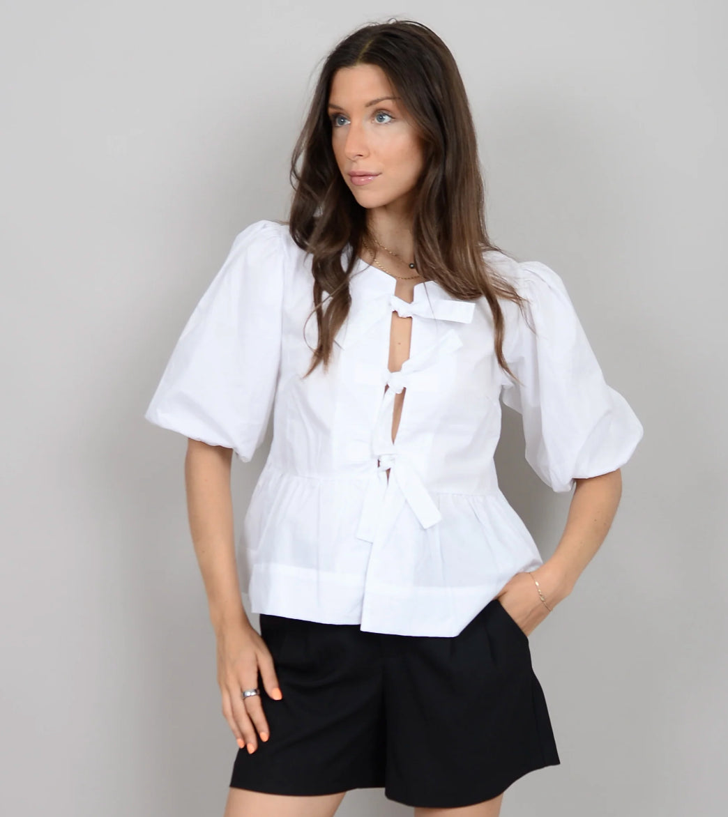 TALLY PUFF SLEEVE FRONT TIE PEPLUM TOP