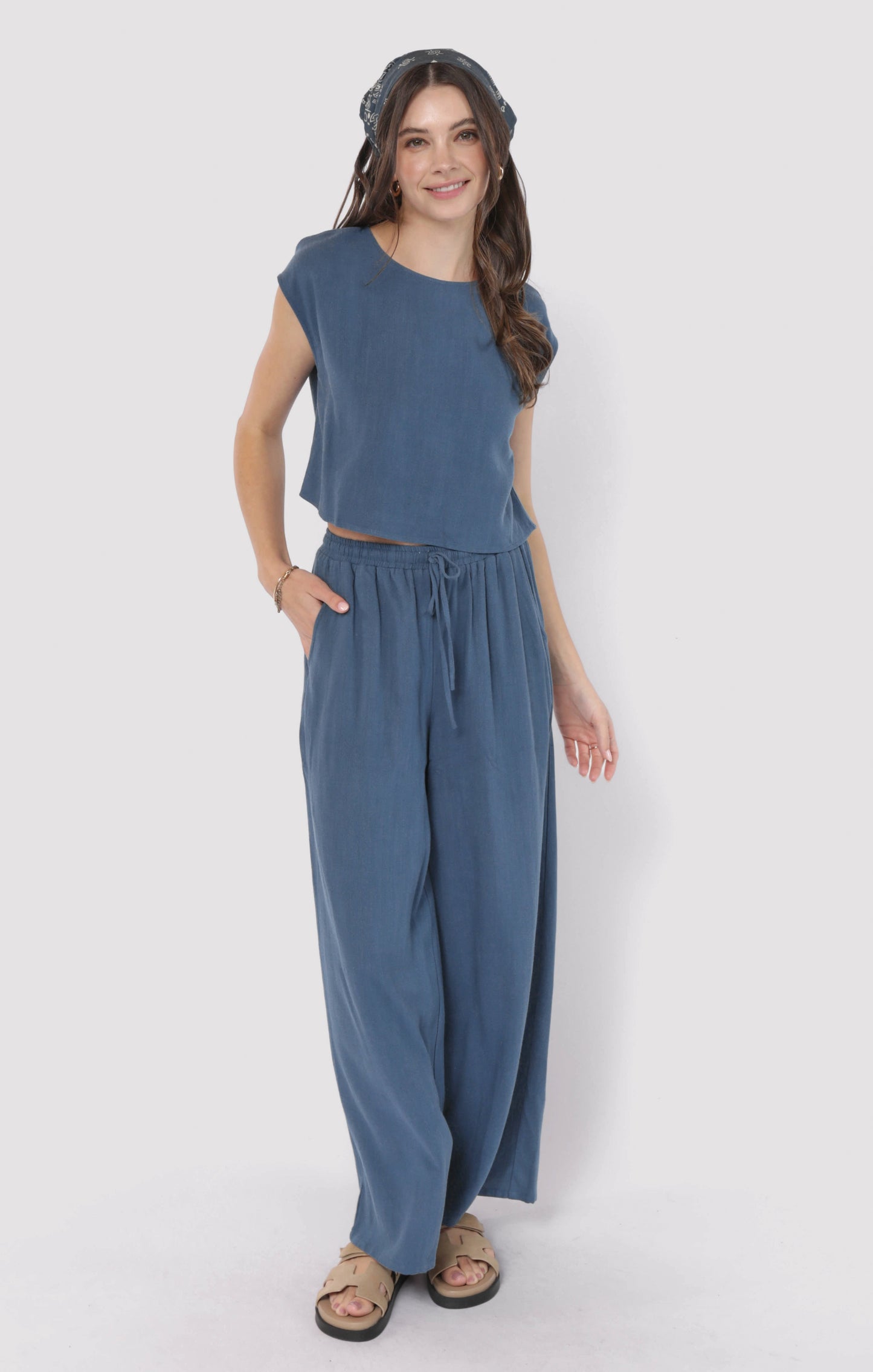 SUGARLOAF SLEEVELESS LINEN TOP - INDIGO