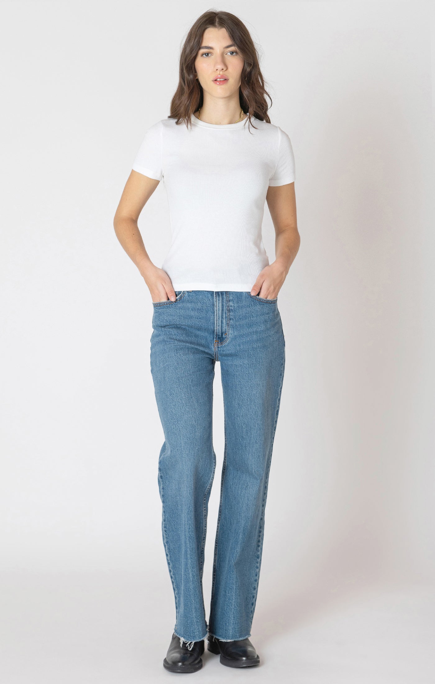 BASIC RIBBED TEE BY DEX - WHITE
