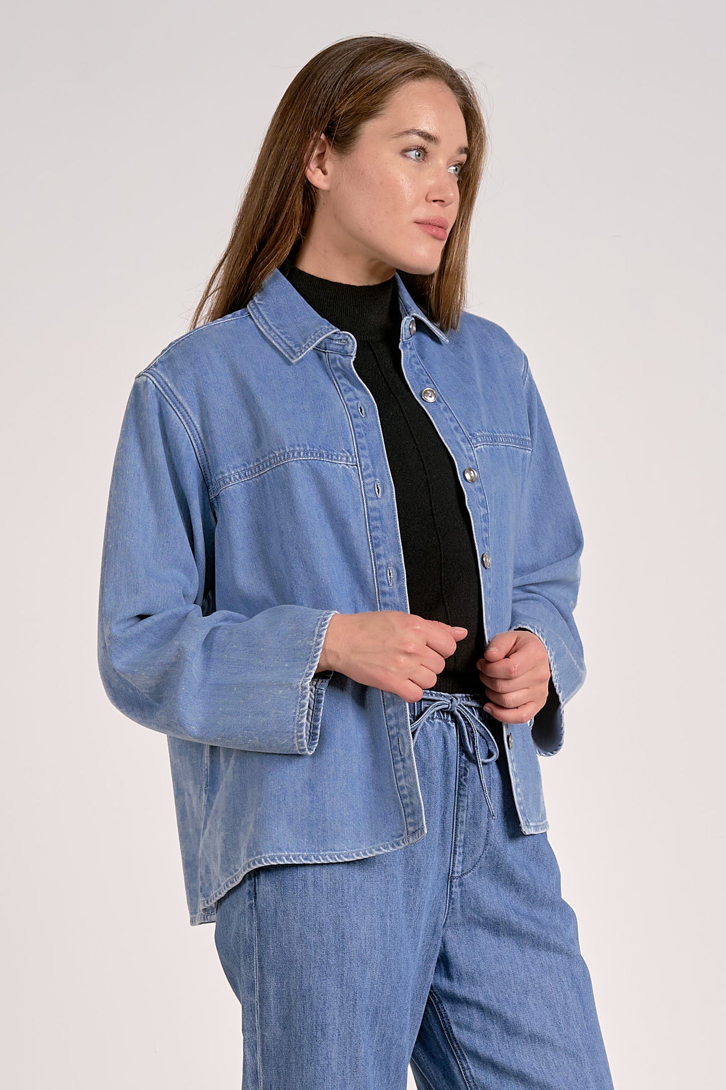 COLLARED BUTTON UP DENIM TOP