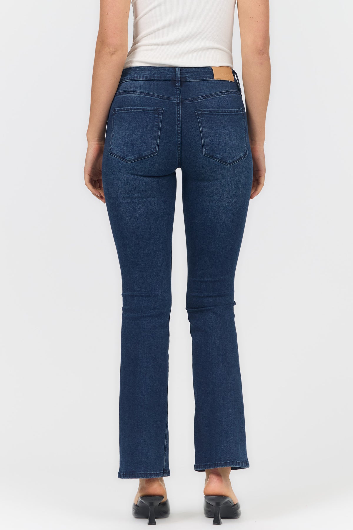 Jaxtyn Clean Hem Jeans - Princess