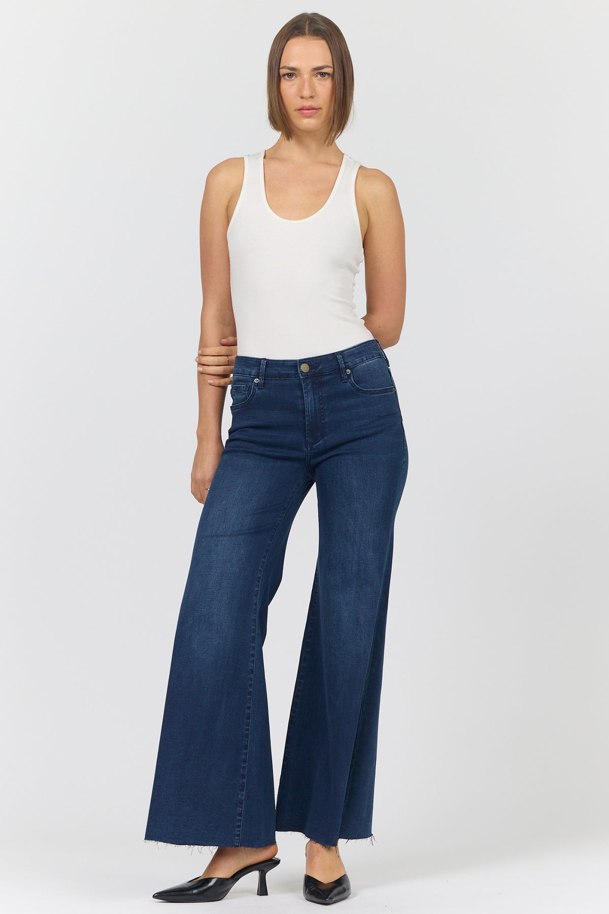 Hendrix Mid Rise Wide Leg Jean - Princess