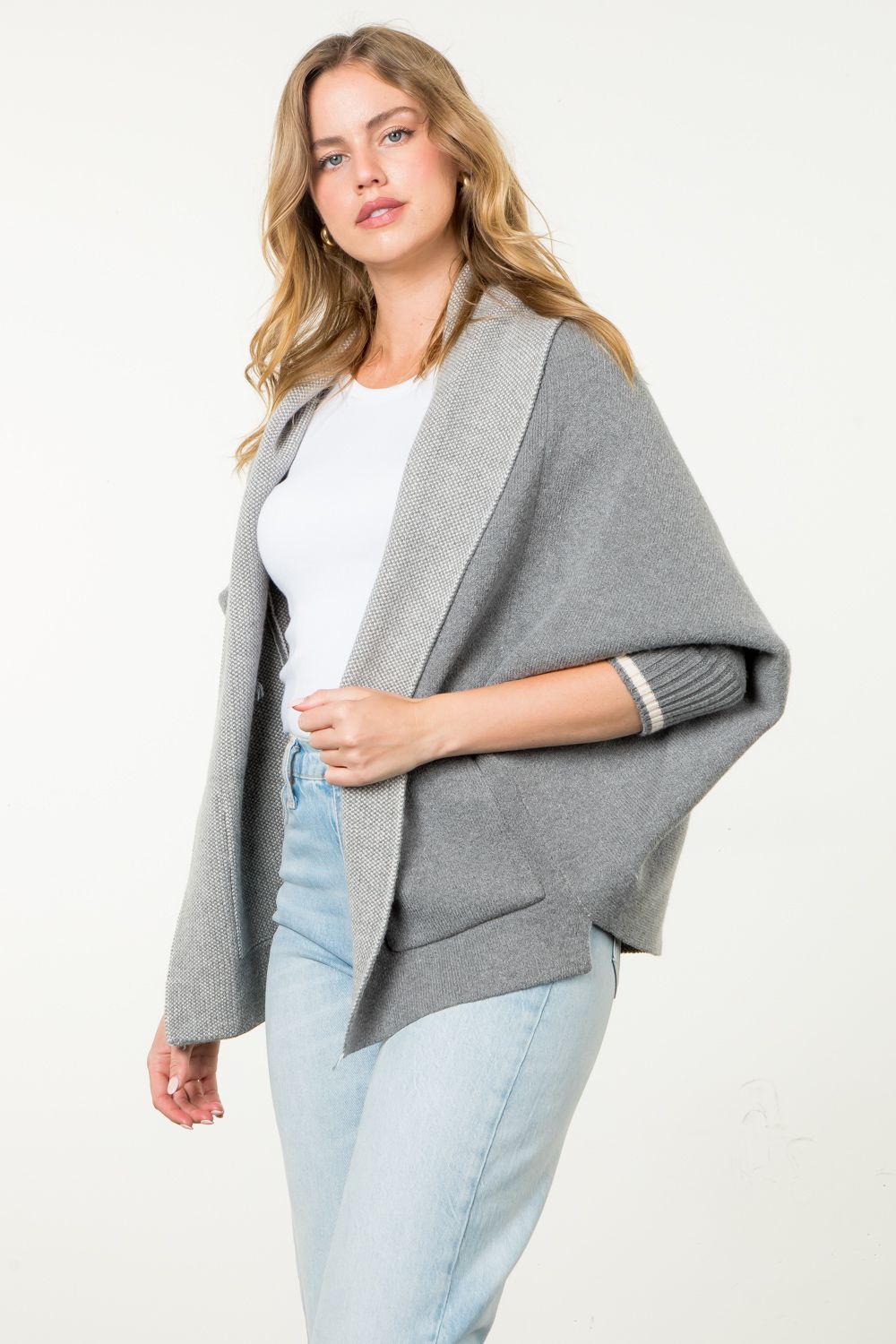 SOLID KNIT HEART CARDIGAN