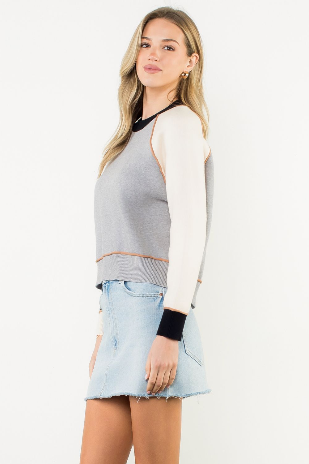 Color Blocked Sweater - Black